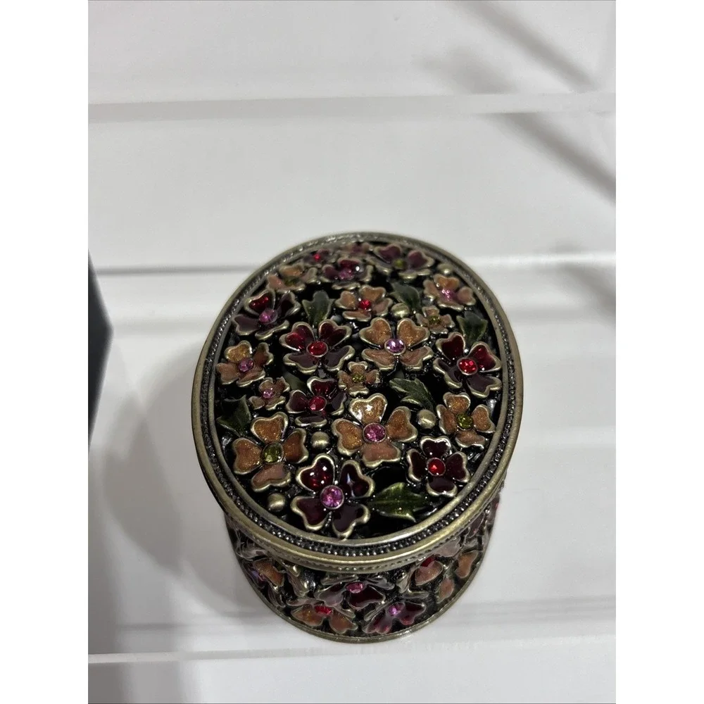 Folio Home Genuine Austrian Crystal‎ Filigree Flower Pill Box New In Box